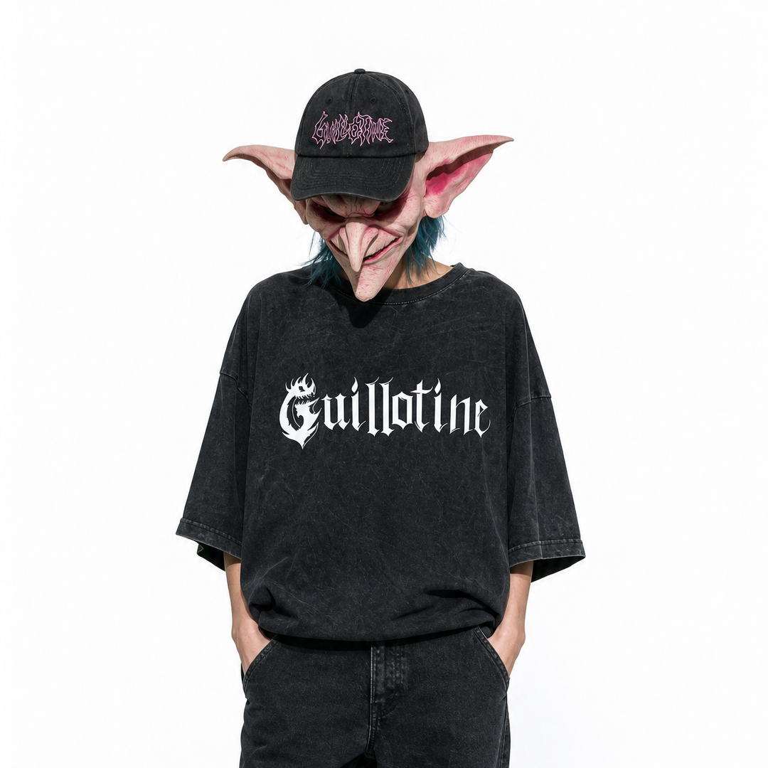 T-shirt Guillotine logo blanc porté