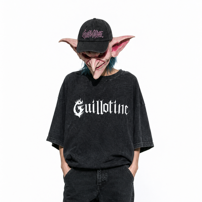 T-shirt Guillotine logo blanc porté