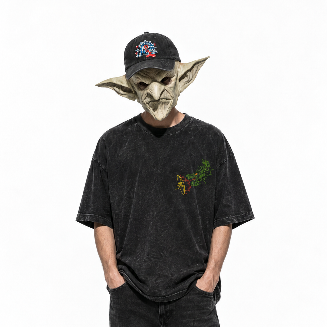 T-shirt Guillotine logo poche Dragon’s Flame porté