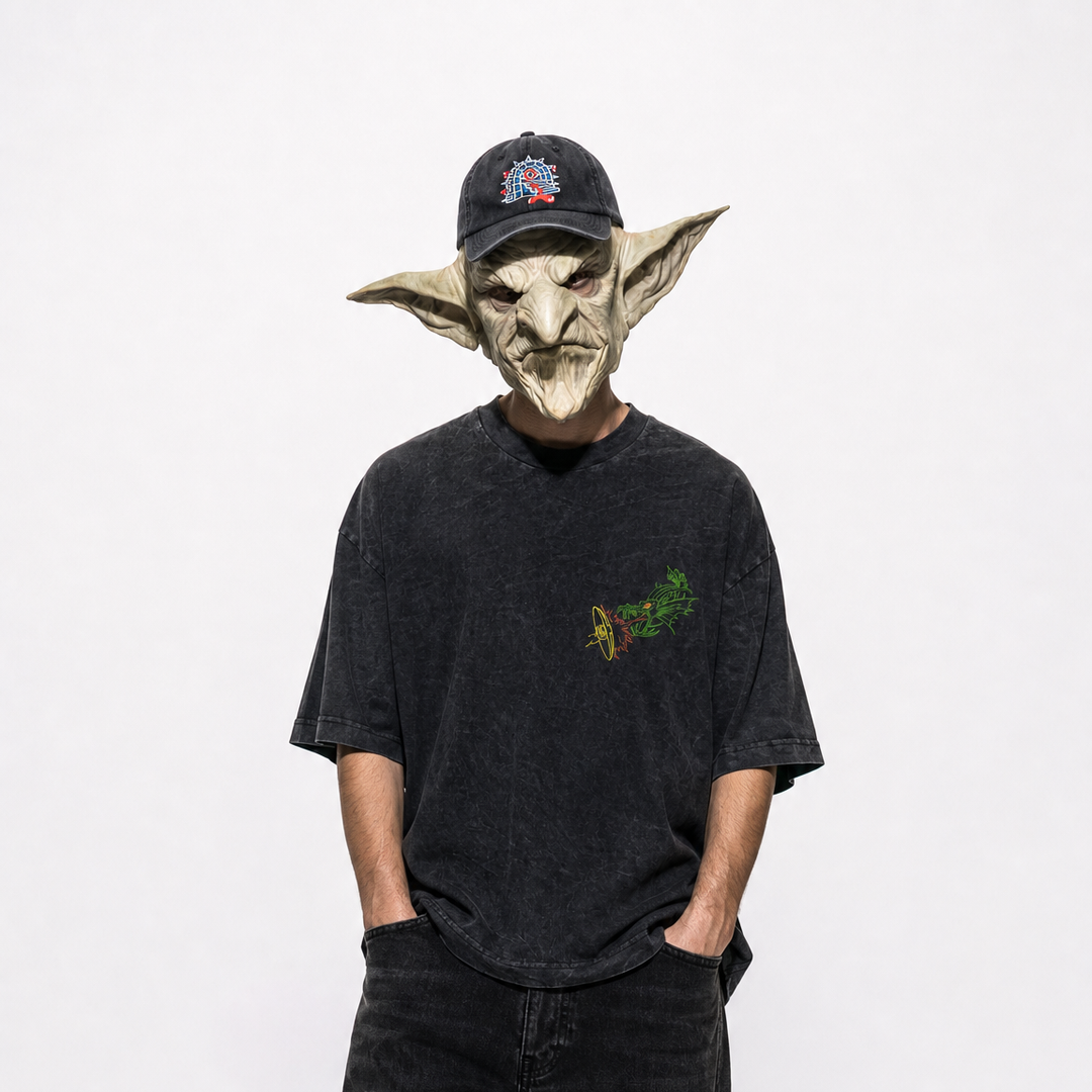 T-shirt Guillotine logo poche Dragon’s Flame porté