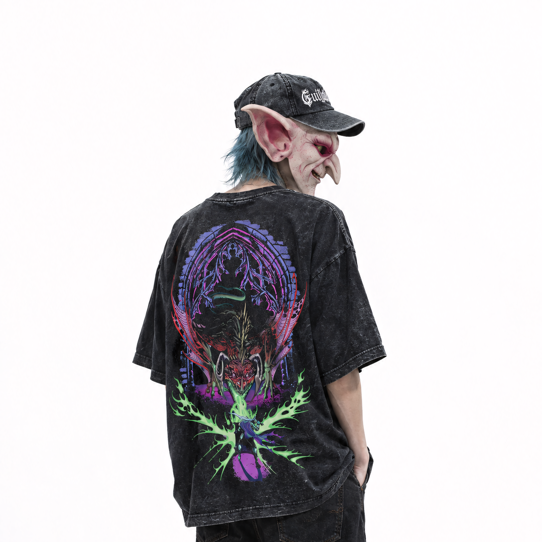T-shirt Dragon’s King porté, collab Guillotine x Nomade Mark