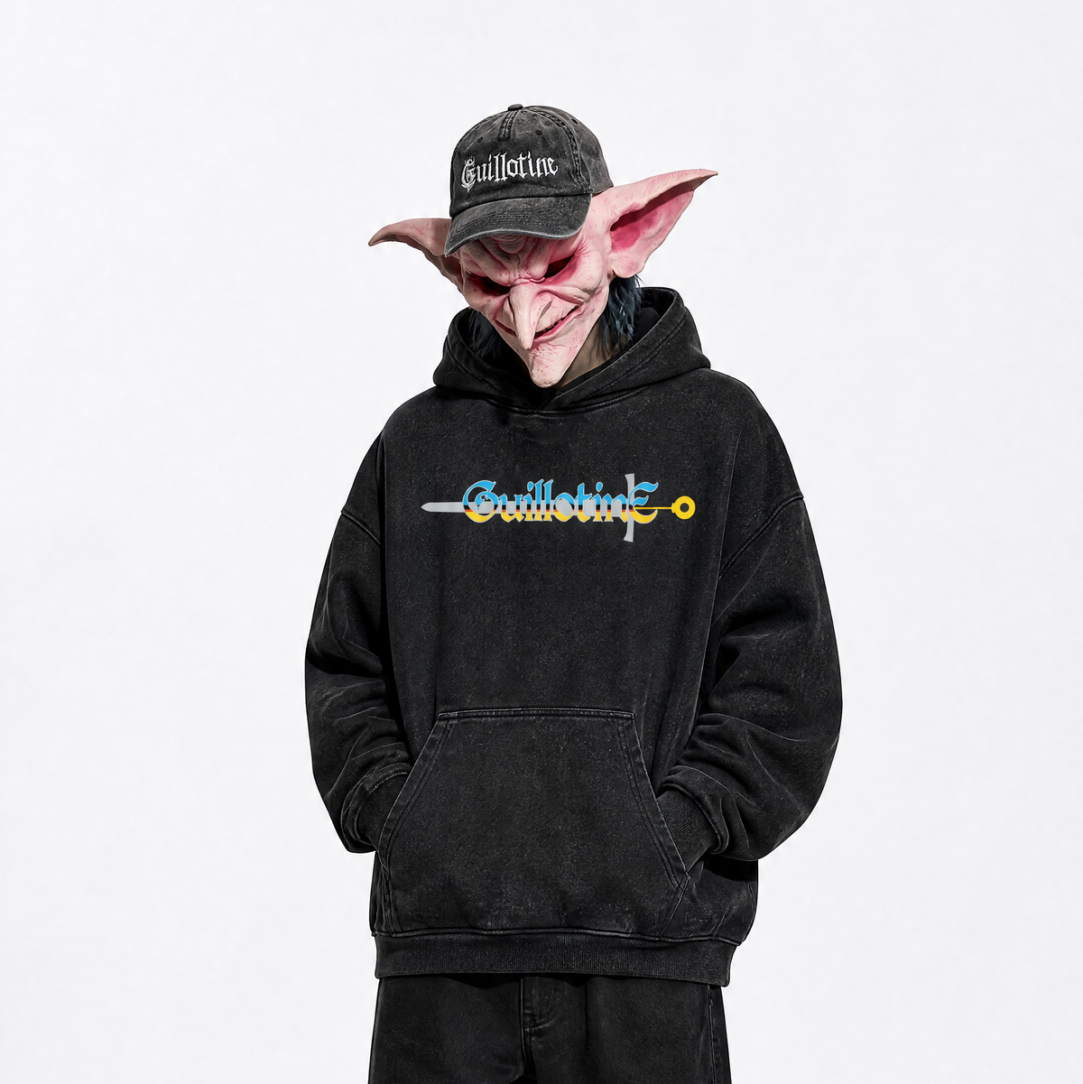 Hoodie oversize Guillotine logo brodé porté, édition limitée