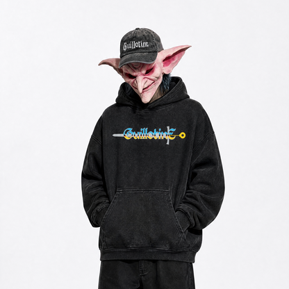 Hoodie oversize Guillotine logo brodé porté, édition limitée