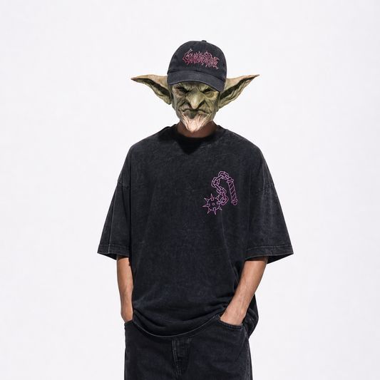T-shirt Guillotine logo poche Pink Morningstar porté